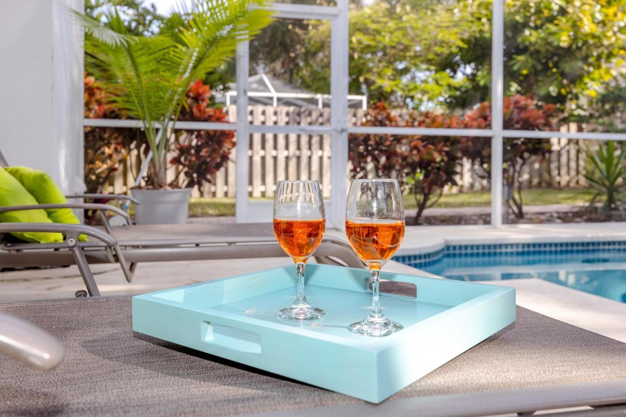 Palm Harbor Paradise - Lovely Home With Pool & Hot Tub Luaran gambar