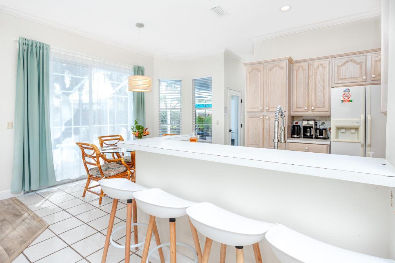Palm Harbor Paradise - Lovely Home With Pool & Hot Tub Luaran gambar